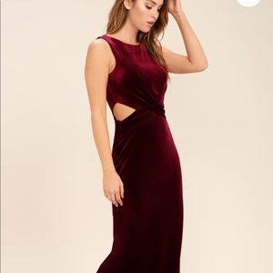 LULUS red velvet trumpet maxi with side cut out